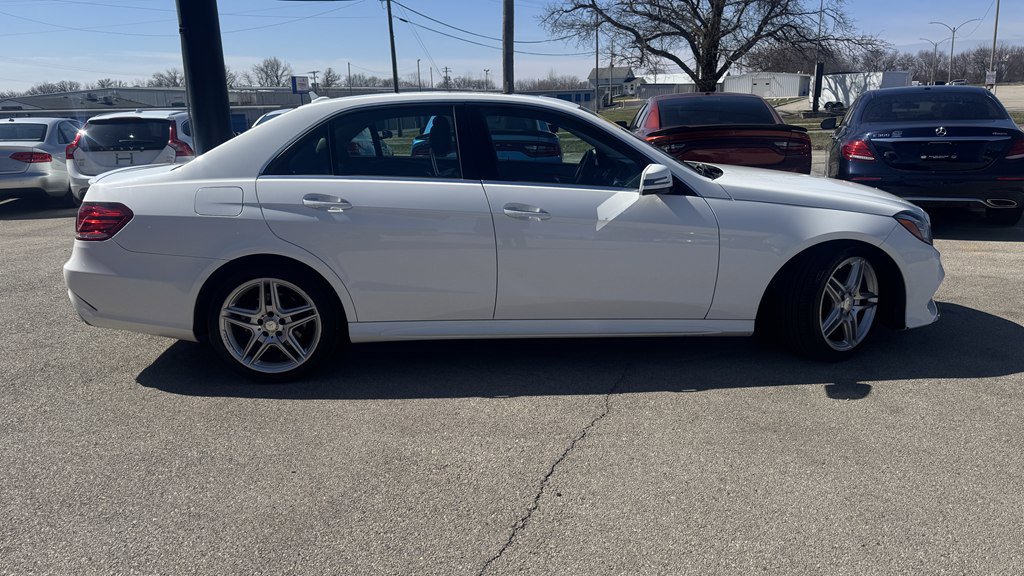 Used 2014 Mercedes-Benz E 350 4MATIC Sedan image 9