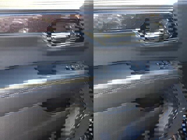 New 2026 GMC Yukon XL Elevation w/ Elevation Premium Package image 18