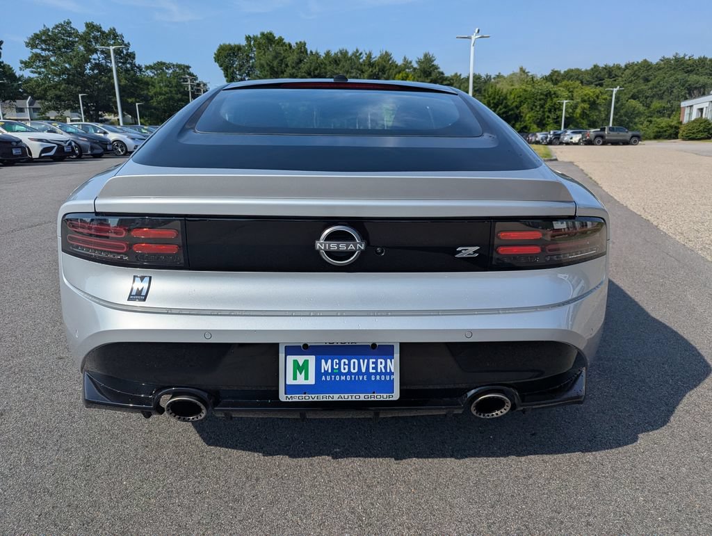 Used 2025 Nissan Z Performance w/ Floor Mat Package RWD image 4