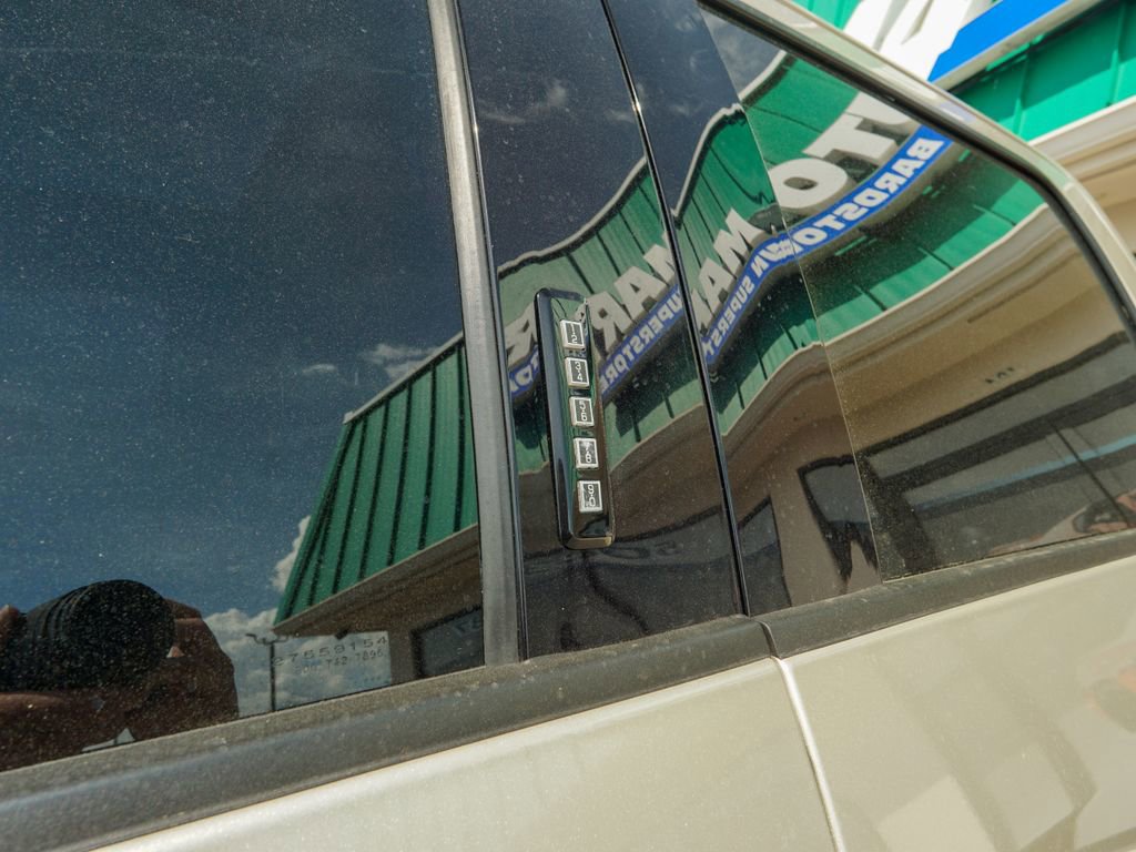 Used 2018 Ford F150 King Ranch w/ Equipment Group 601A Luxury image 11