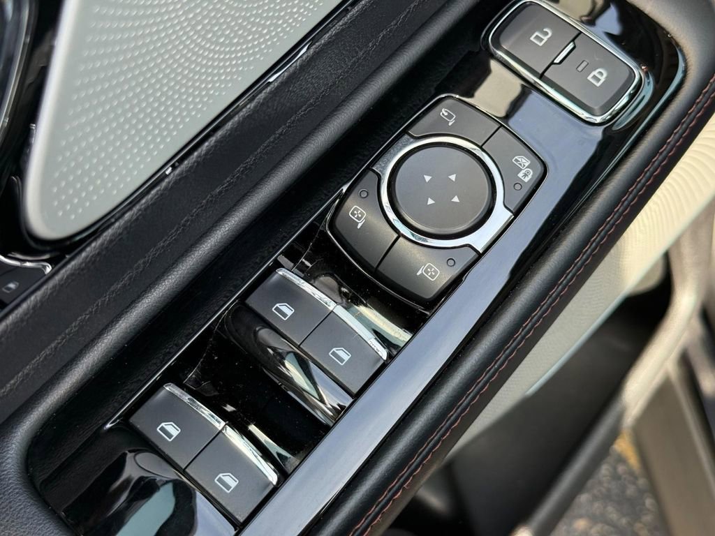Used 2020 Lincoln Aviator Reserve w/ Equipment Group 202A AWD/4WD image 23
