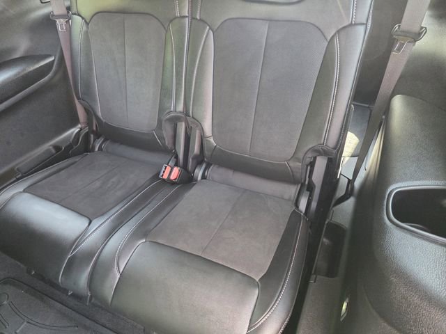 Used 2023 Jeep Grand Cherokee L Laredo RWD image 24