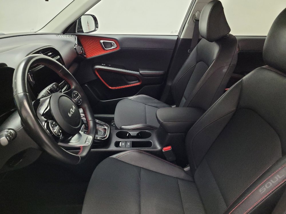 Used 2023 Kia Soul GT-Line w/ GT-Line Technology Package image 17