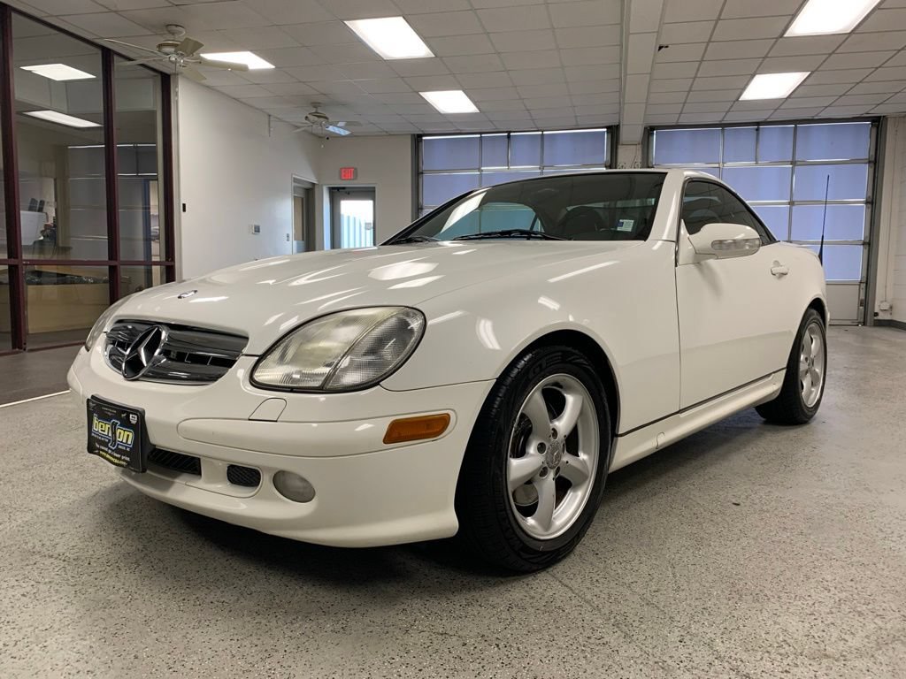 Used 2002 Mercedes-Benz SLK 320 image 3