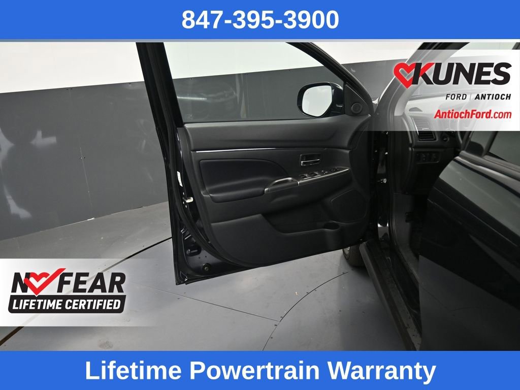 Used 2024 Mitsubishi Outlander Sport SE image 18