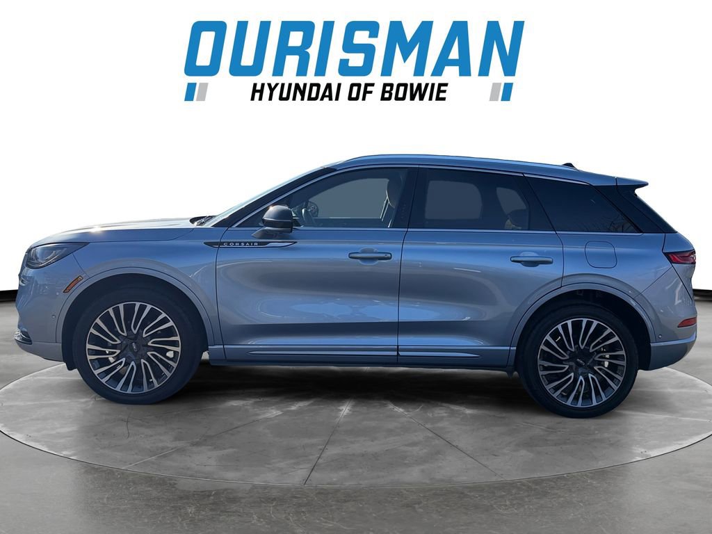 Used 2022 Lincoln Corsair Reserve w/ Sport Package image 3