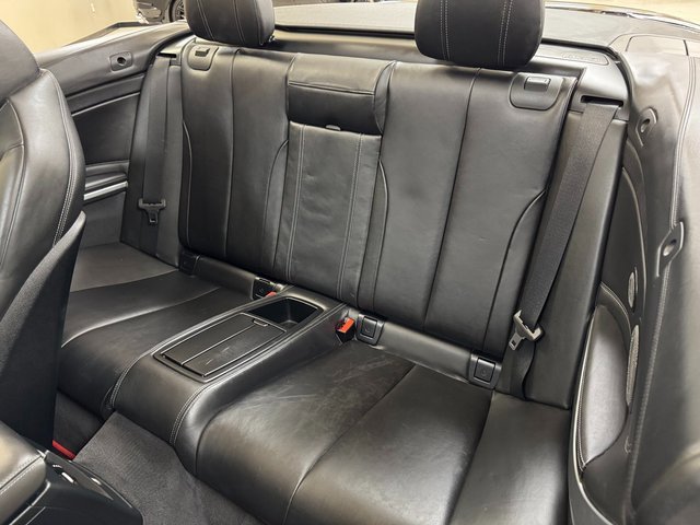 Used 2015 BMW M4 Convertible image 19