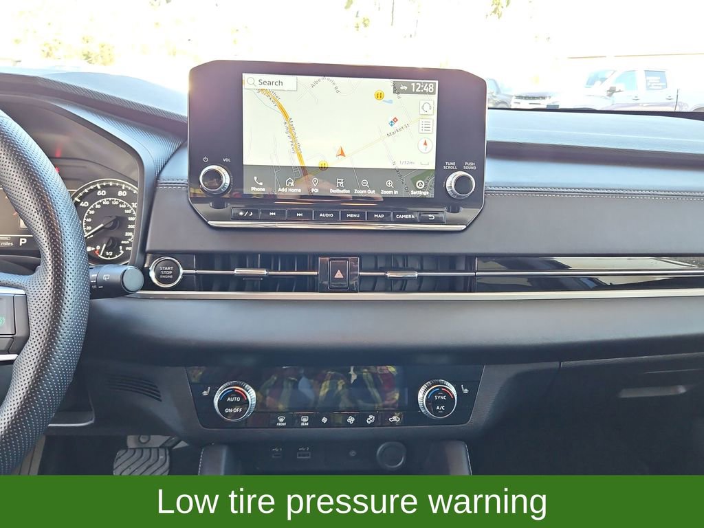 Used 2024 Mitsubishi Outlander SE image 16