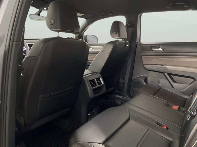 Used 2023 Volkswagen Atlas Cross Sport SE AWD/4WD image 22