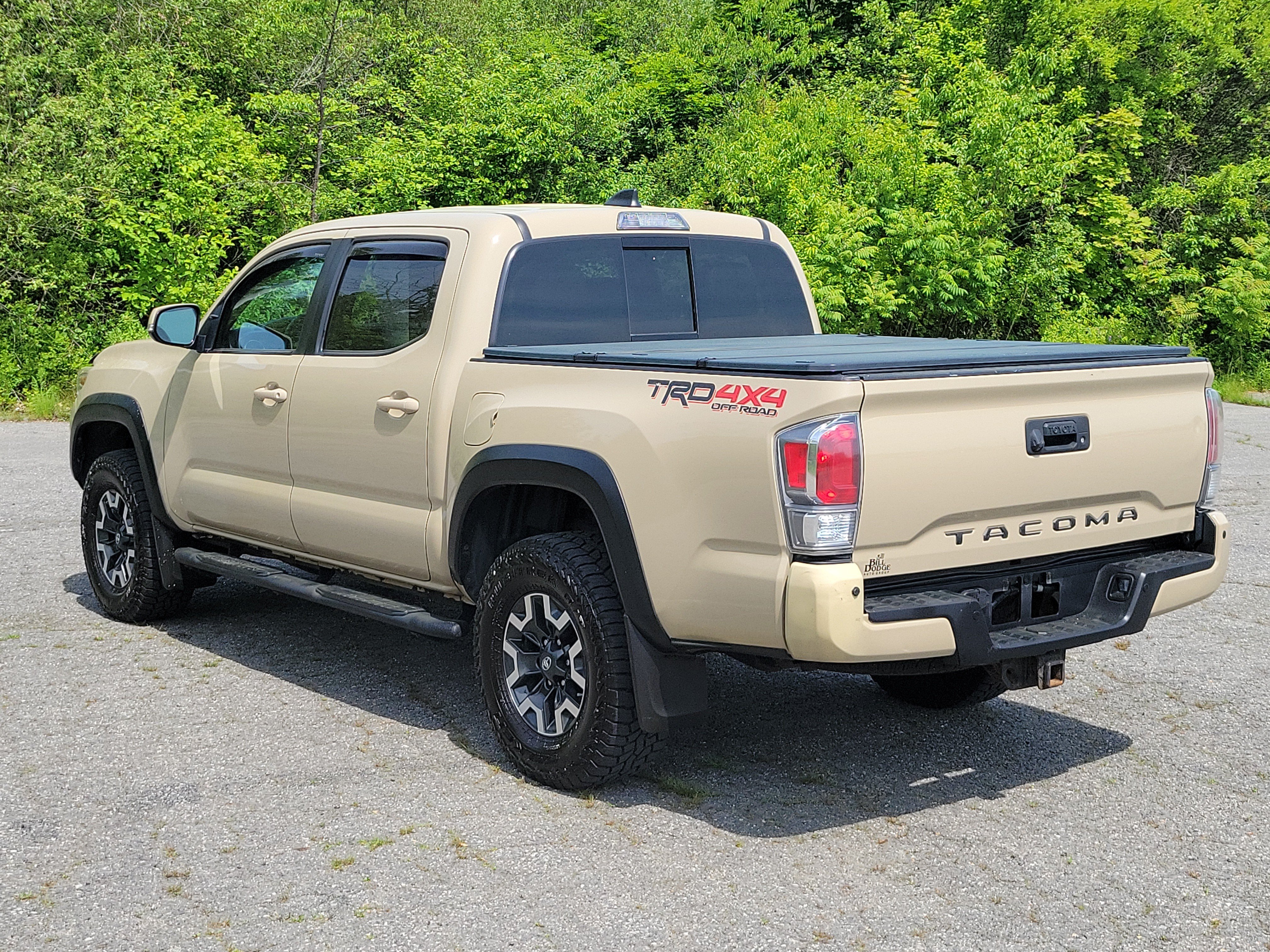 Used 2020 Toyota Tacoma TRD Off-Road w/ Technology Package AWD/4WD image 7