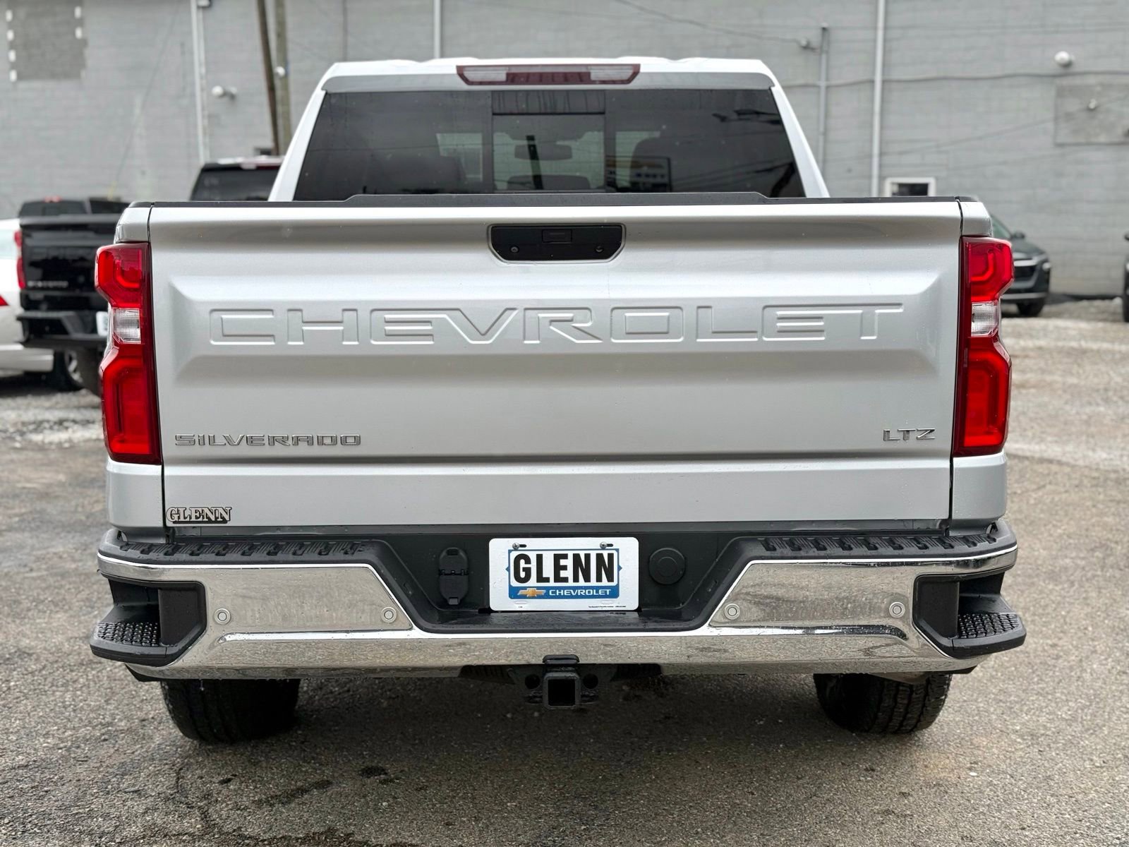 Used 2020 Chevrolet Silverado 1500 LTZ w/ LTZ Plus Package AWD/4WD image 6