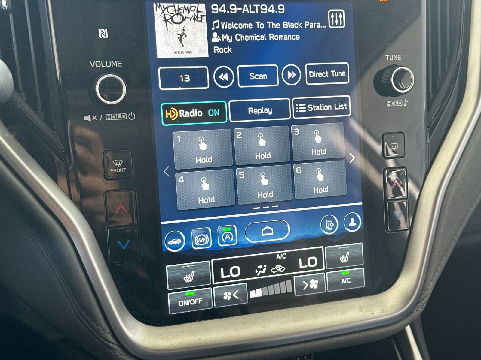 Used 2024 Subaru Outback Premium image 19