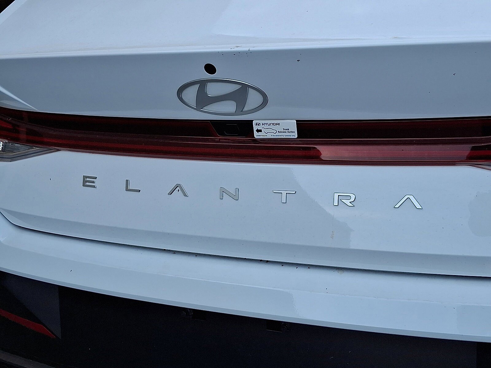 Certified 2025 Hyundai Elantra SEL w/ Cargo Package FWD image 31