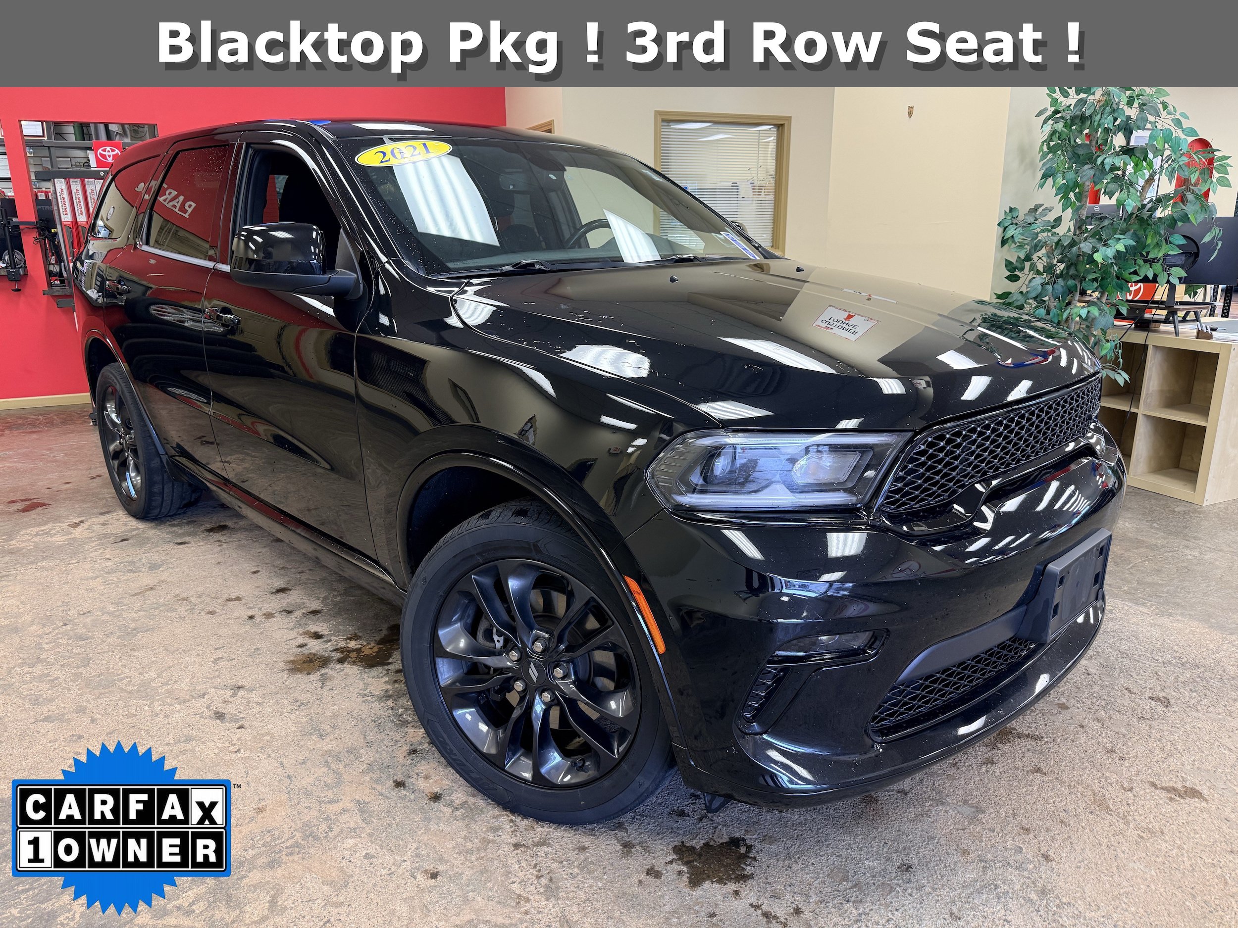 Used 2021 Dodge Durango SXT AWD/4WD image 1