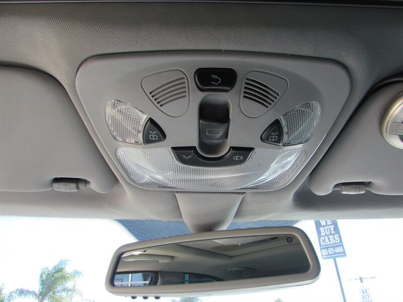 Used 2006 Mercedes-Benz C 230 Sedan image 17