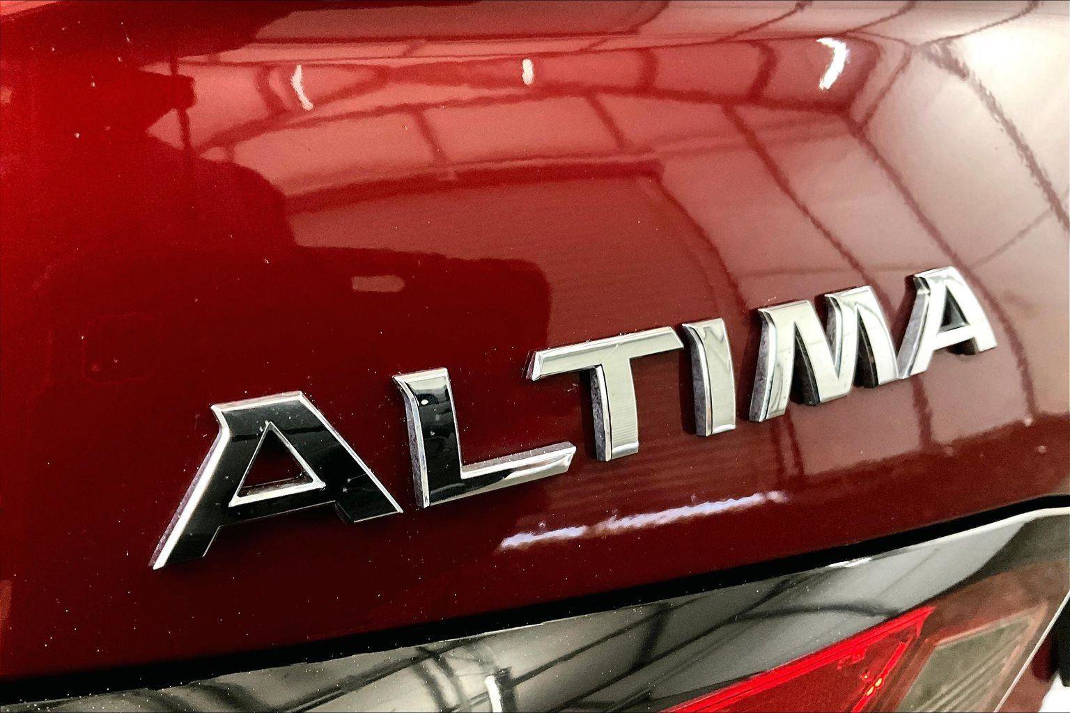 Used 2021 Nissan Altima 2.5 SV w/ SV Premium Package image 13