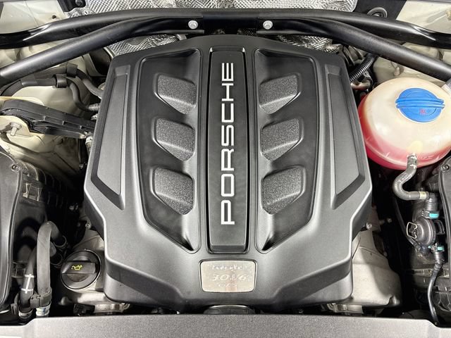 Used 2017 Porsche Macan GTS AWD/4WD image 31
