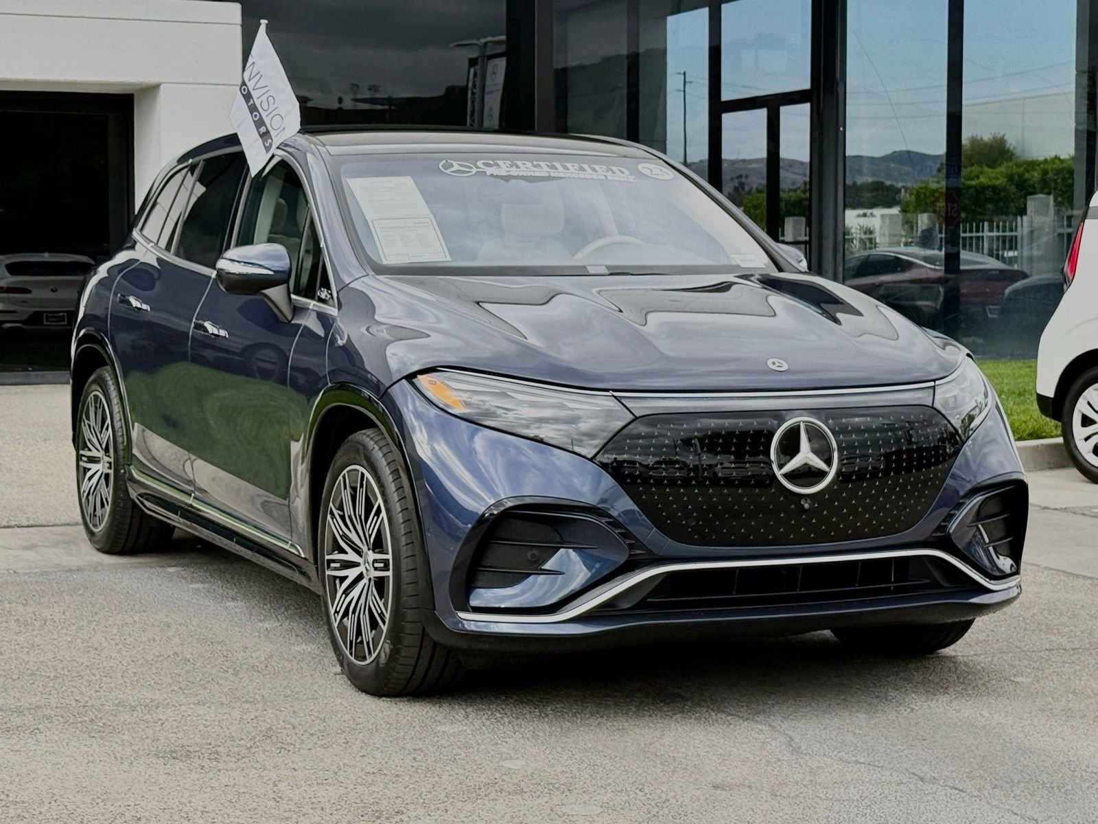 Used 2023 Mercedes-Benz EQS 580 4MATIC SUV image 8