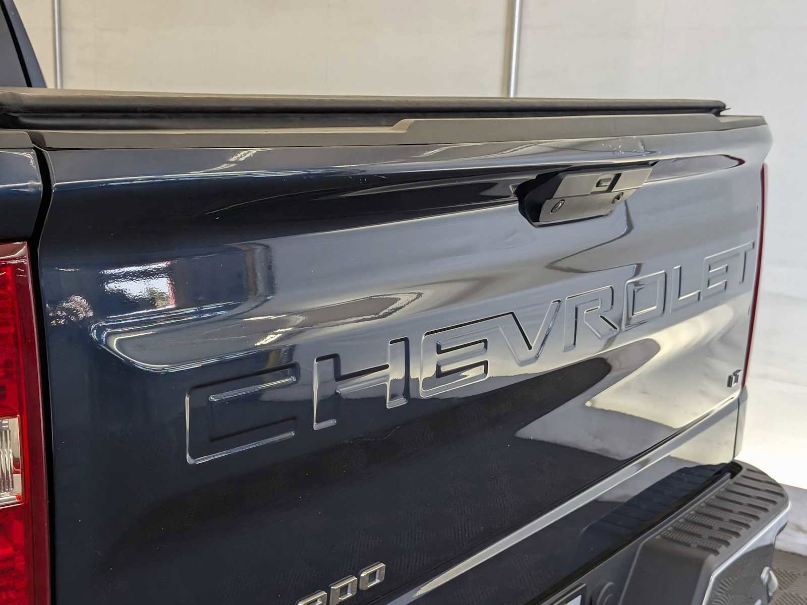 Used 2022 Chevrolet Silverado 1500 LT w/ Safety Package image 13