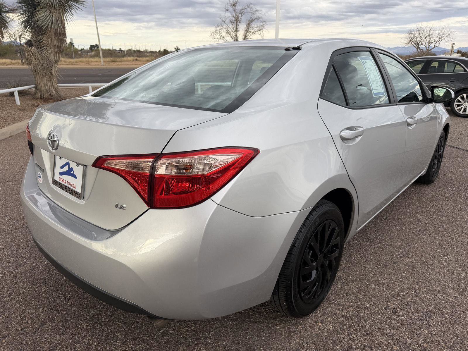 Used 2019 Toyota Corolla LE image 5