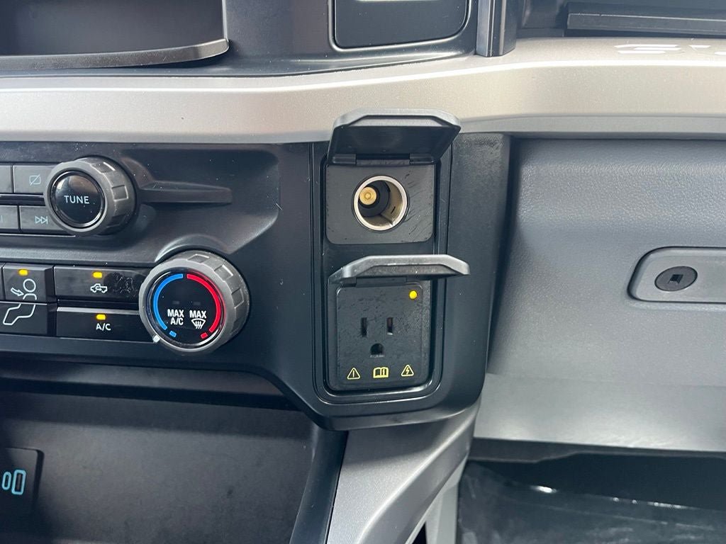 Used 2024 Ford F350 XLT w/ FX4 Off-Road Package AWD/4WD image 28