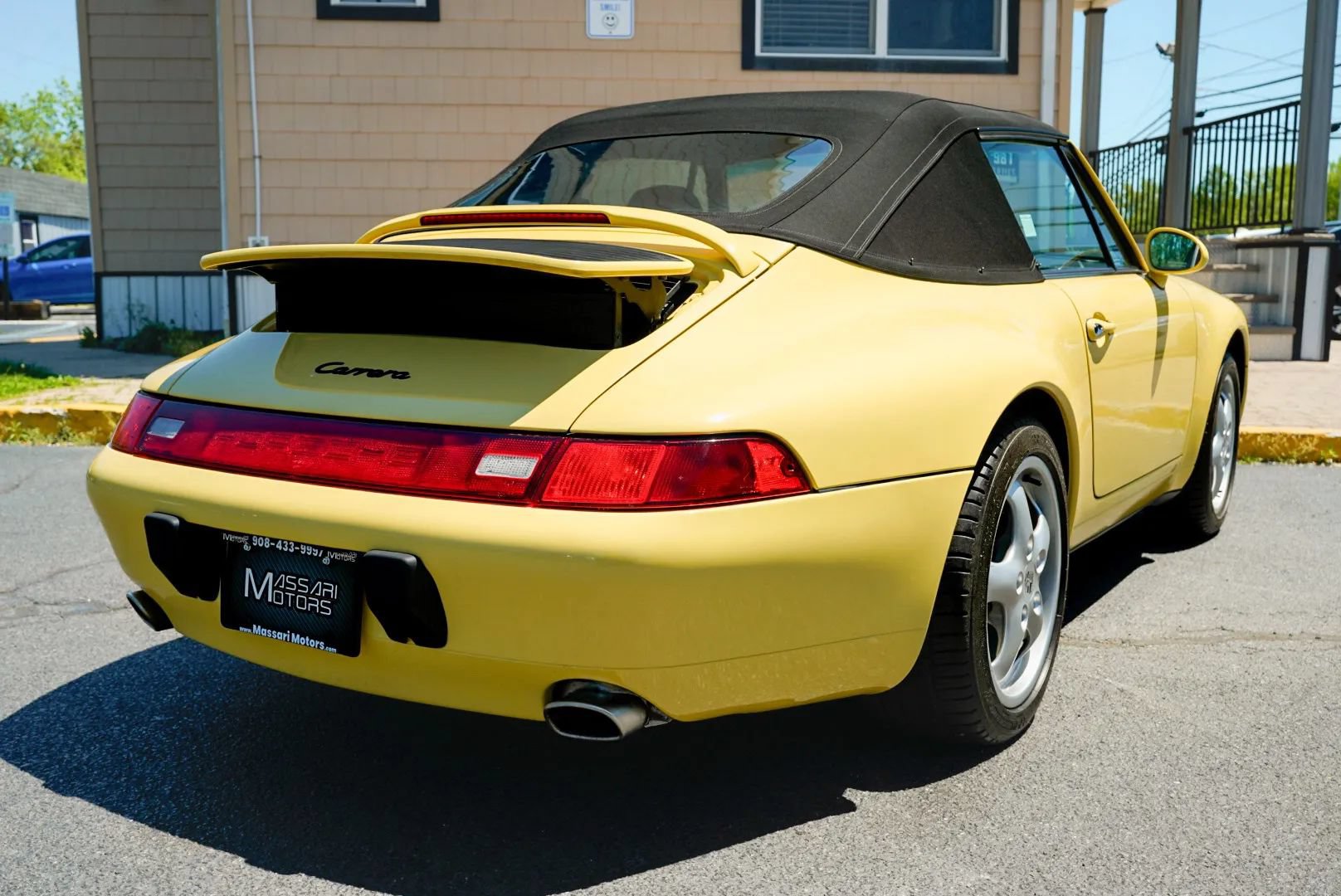 Used 1997 Porsche 911 Carrera RWD image 14