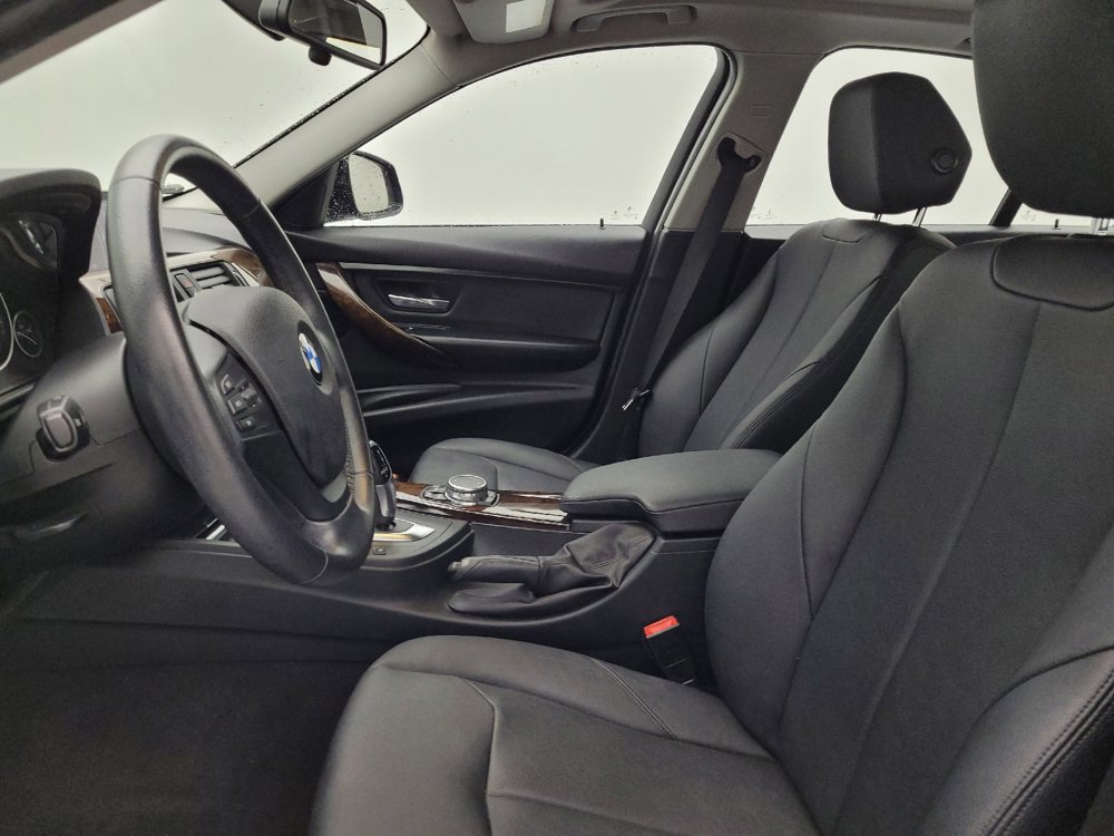 Used 2015 BMW 320i xDrive Sedan AWD/4WD image 17