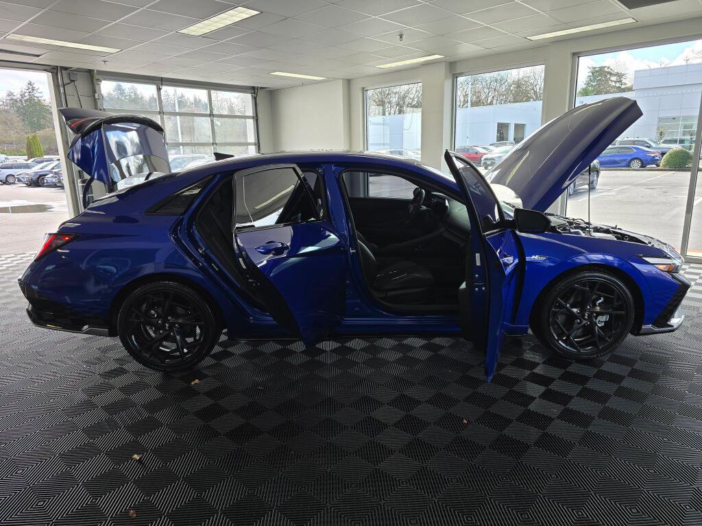 Used 2025 Hyundai Elantra N Line image 16