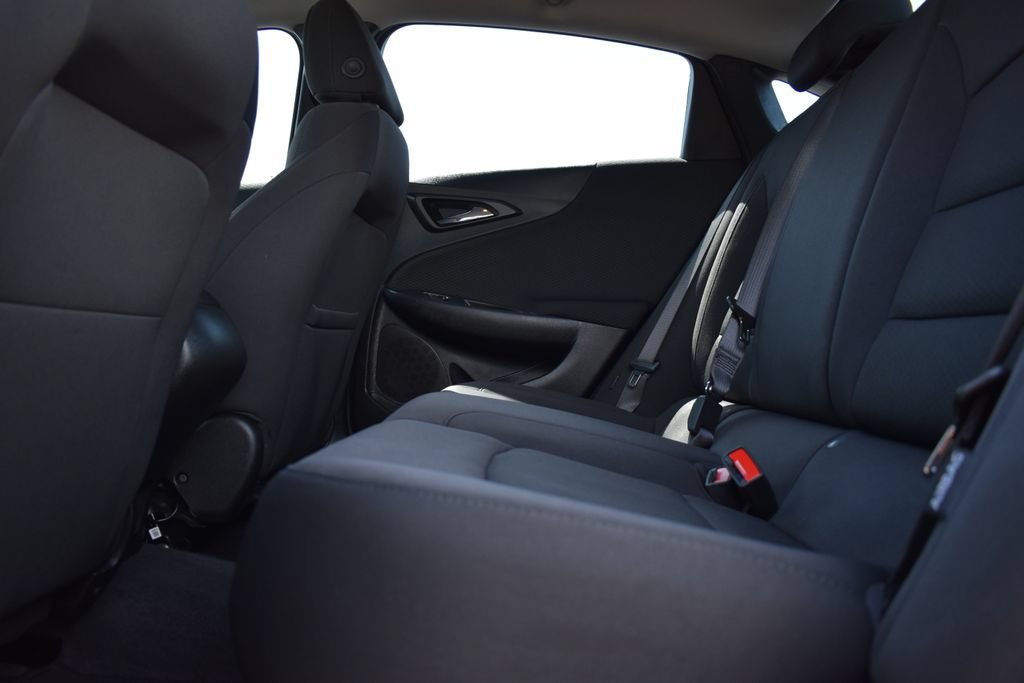 Used 2023 Chevrolet Malibu RS FWD image 16