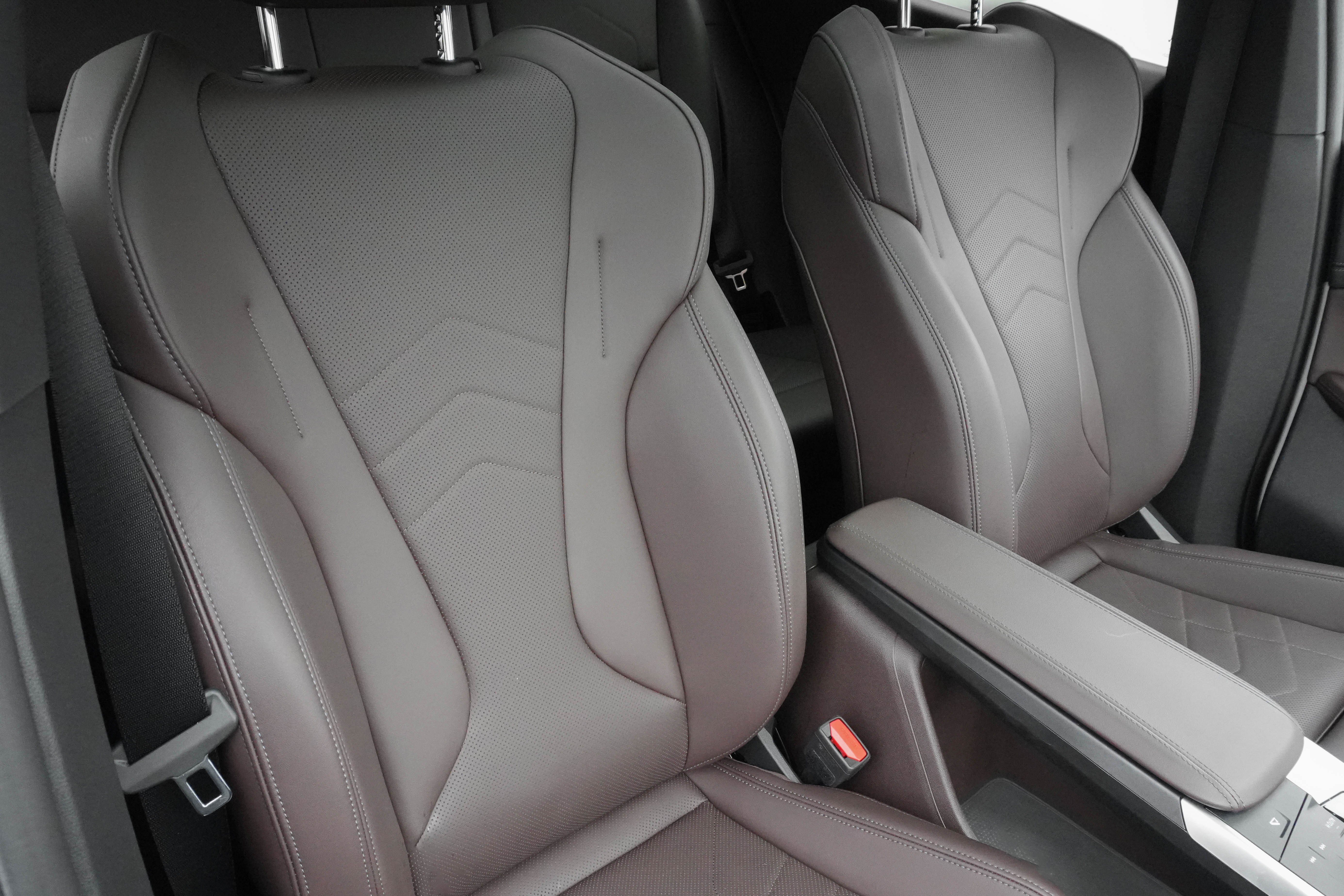 Certified 2025 BMW X2 xDrive28i image 14