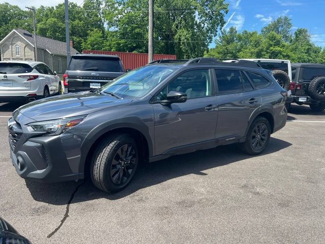 Used 2025 Subaru Outback Onyx Edition AWD/4WD image 32