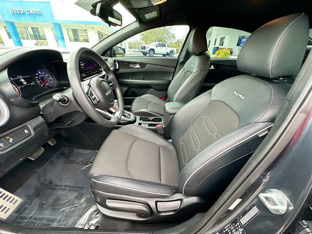 Used 2023 Kia Forte GT-Line w/ GT-Line Technology Package image 21