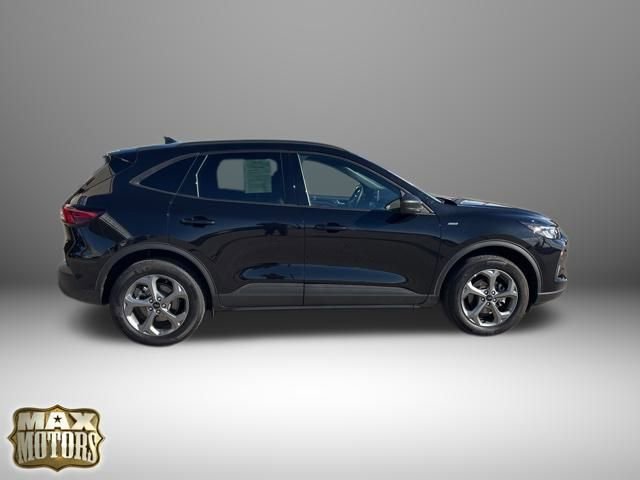 Used 2025 Ford Escape ST-Line image 5