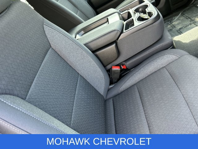 Used 2026 Chevrolet Silverado 1500 Custom Trail Boss AWD/4WD image 27