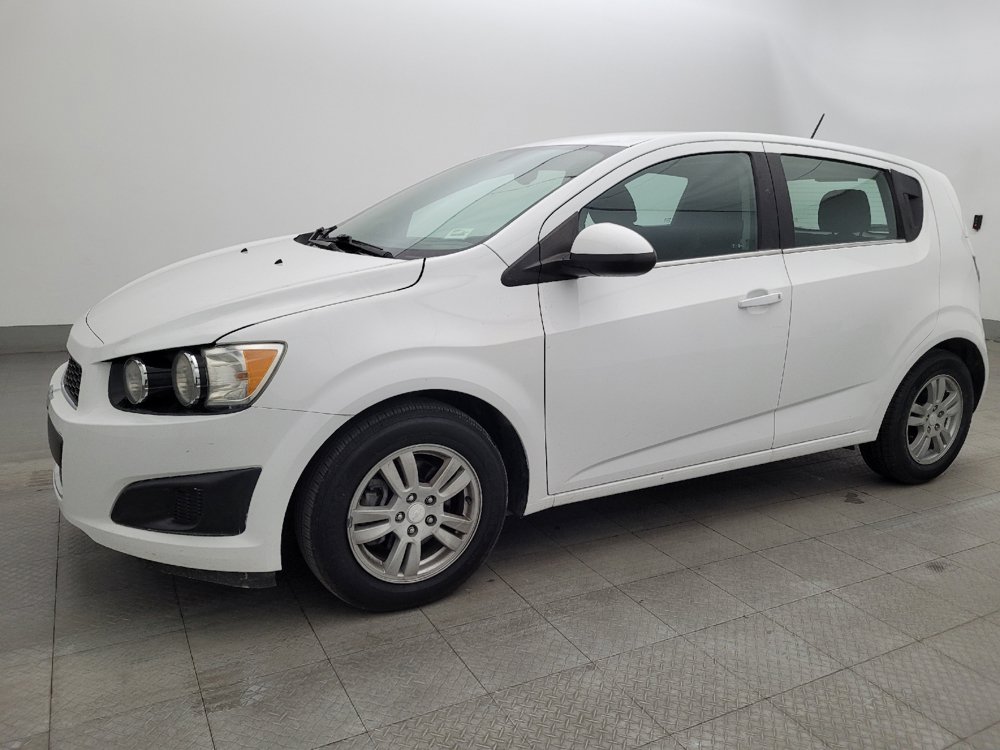 Used 2016 Chevrolet Sonic LT FWD image 2