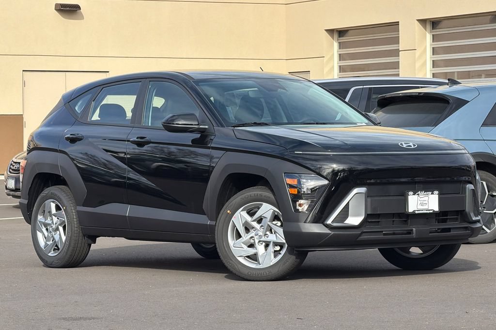 New 2026 Hyundai Kona SE AWD/4WD image 2
