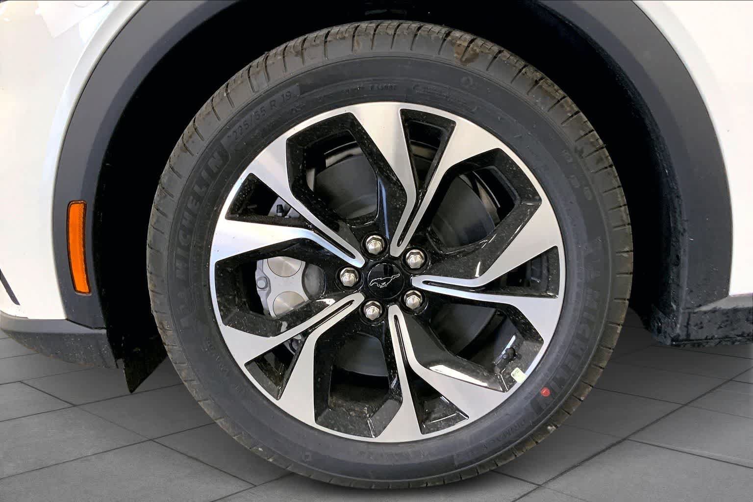 New 2026 Ford Mustang Mach-E Select RWD image 9