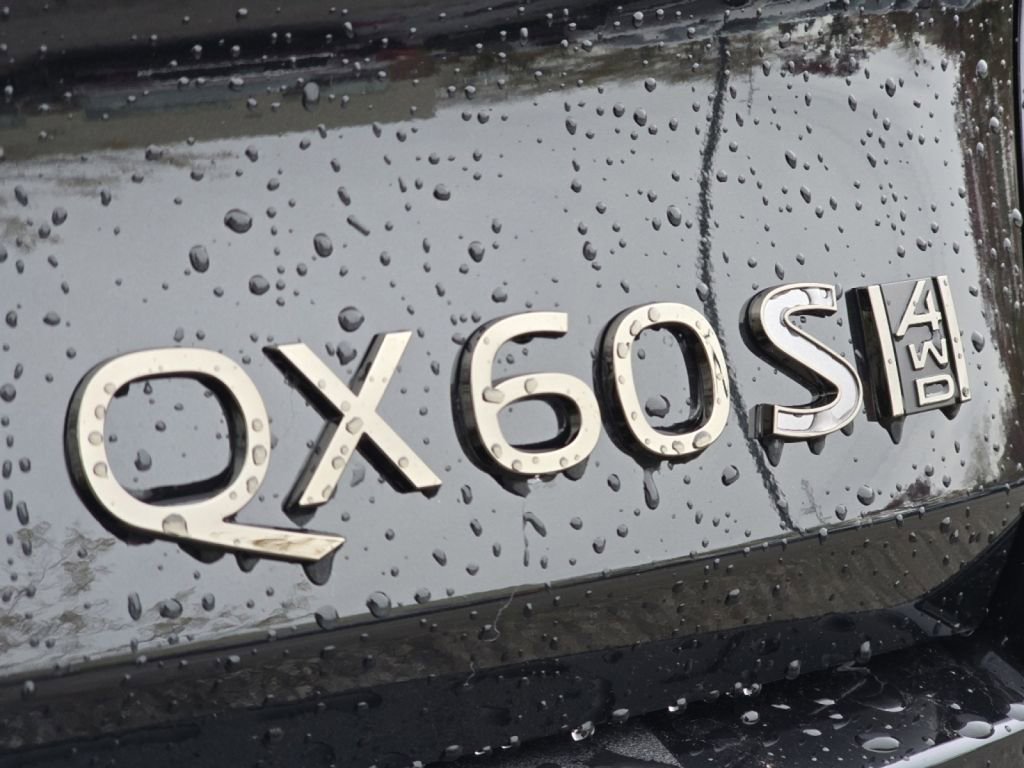 New 2026 INFINITI QX60 Sport w/ Dark Cargo Package image 13