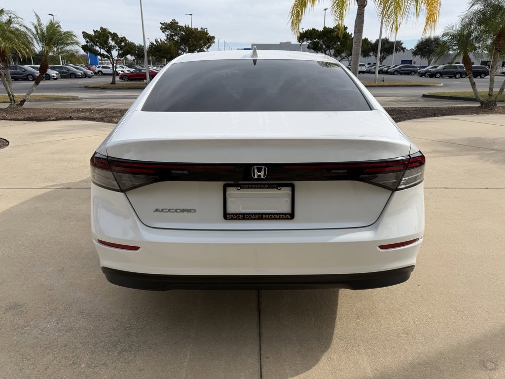 Used 2024 Honda Accord EX image 5