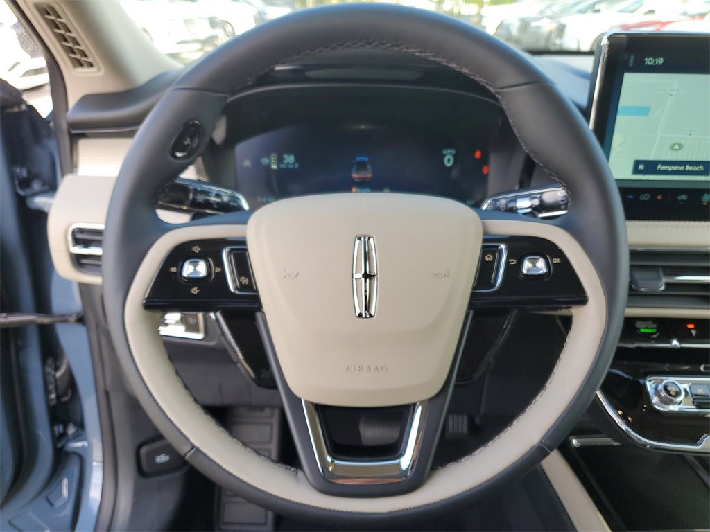 New 2026 Lincoln Corsair Premiere image 23