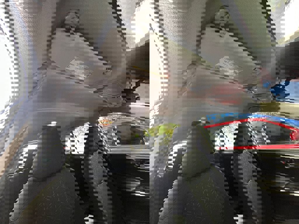 Used 2021 Toyota RAV4 XLE w/ XLE Grade Weather Package image 27