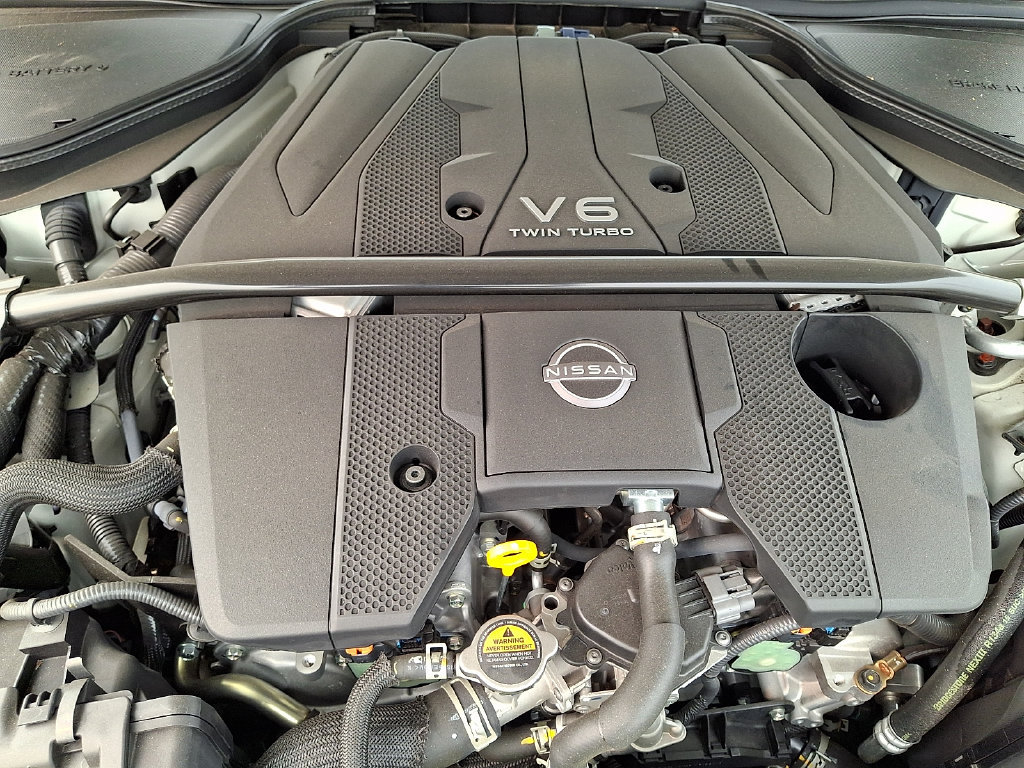 Certified 2025 Nissan Z Performance w/ Floor Mat Package RWD image 28