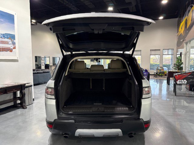 Used 2016 Land Rover Range Rover Sport HSE image 13