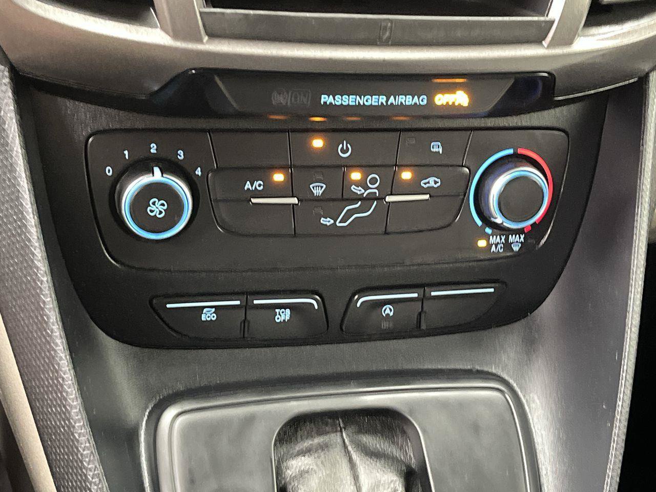 Used 2022 Ford Transit Connect XLT FWD image 17