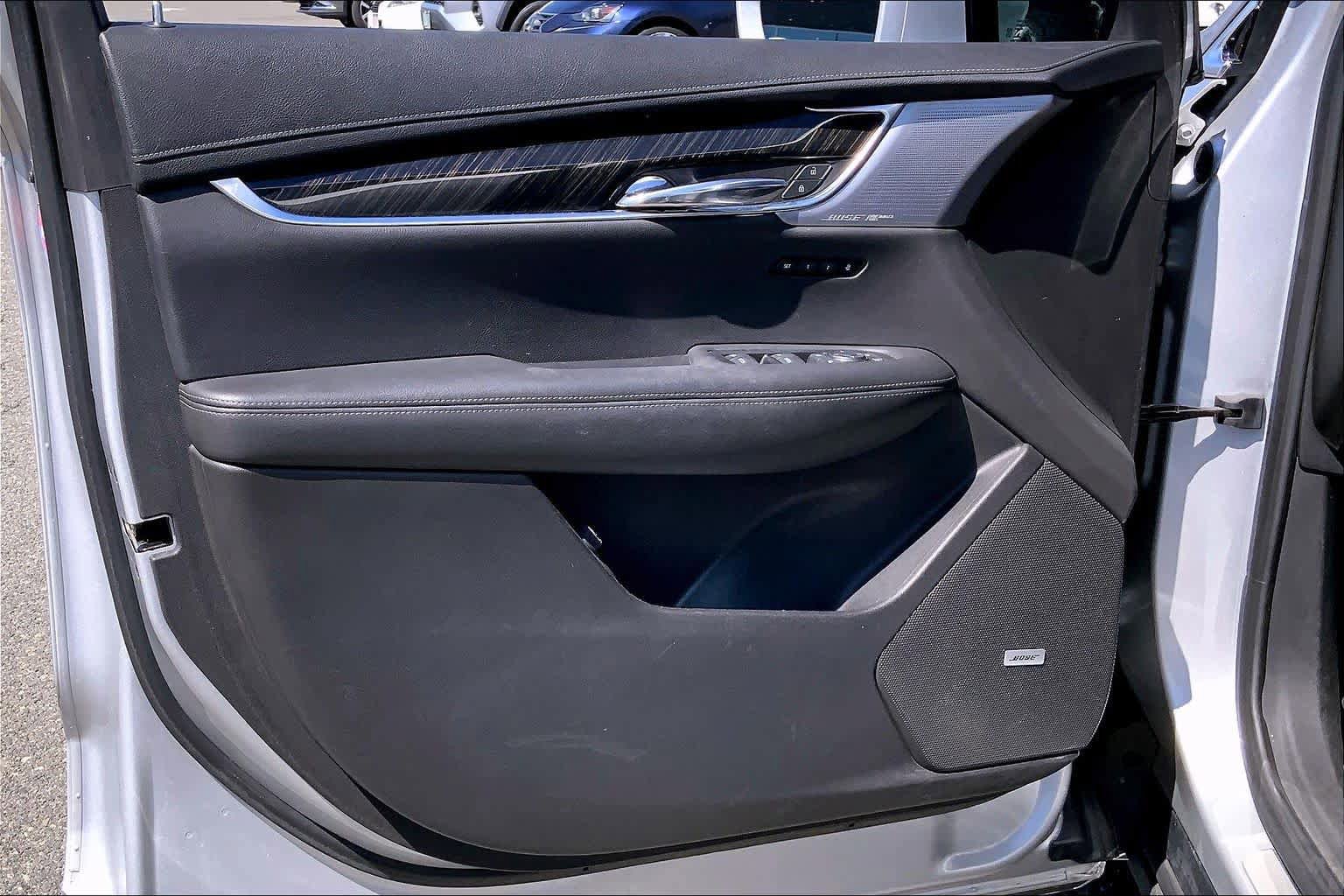 Used 2020 Cadillac XT6 Premium Luxury image 22