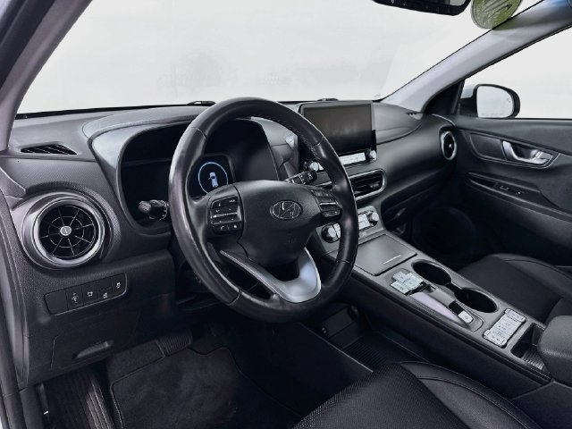 Used 2022 Hyundai Kona Limited FWD image 11