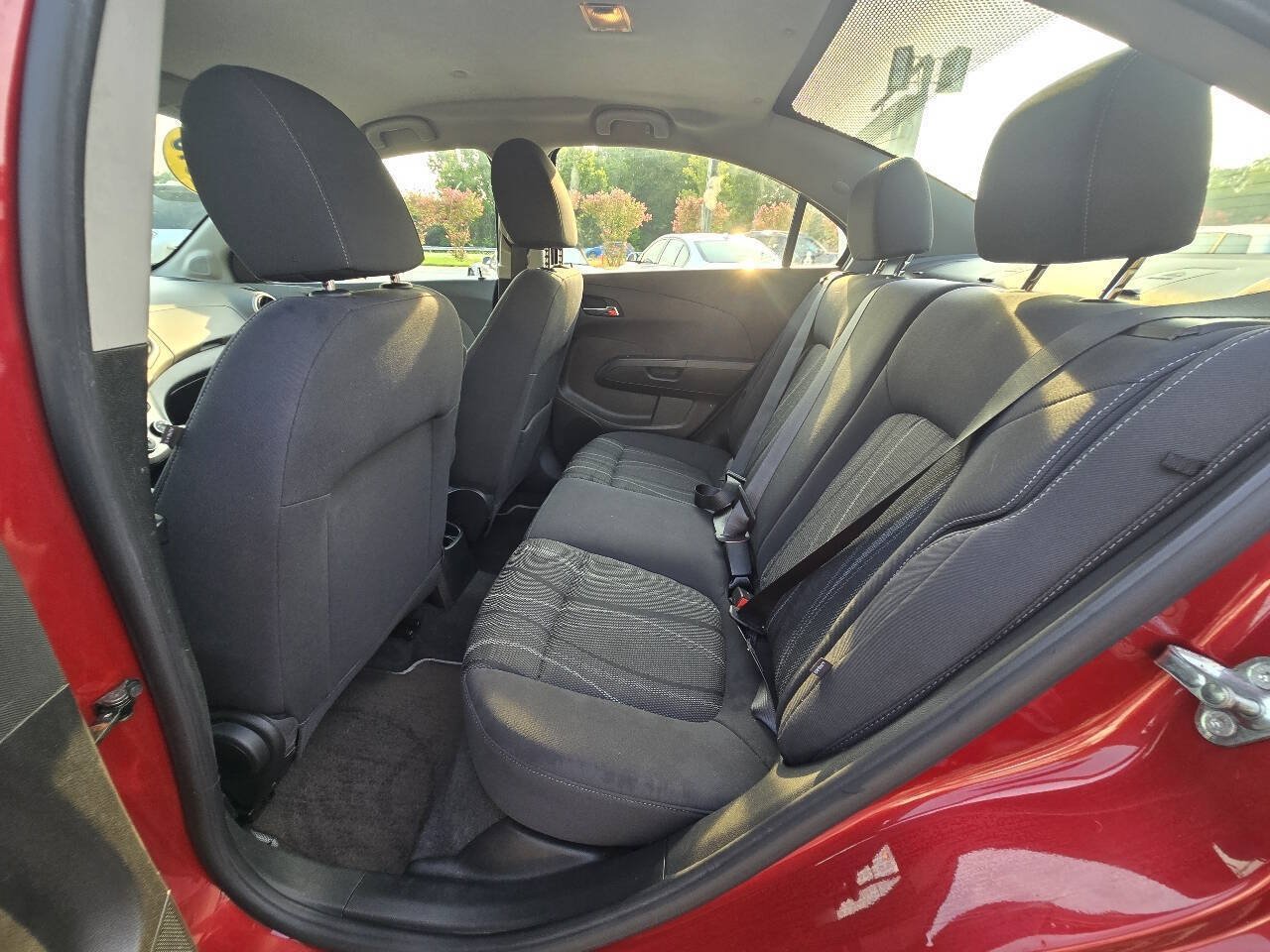 Used 2016 Chevrolet Sonic LT w/ Wheels and Fog Lamp Package FWD image 17