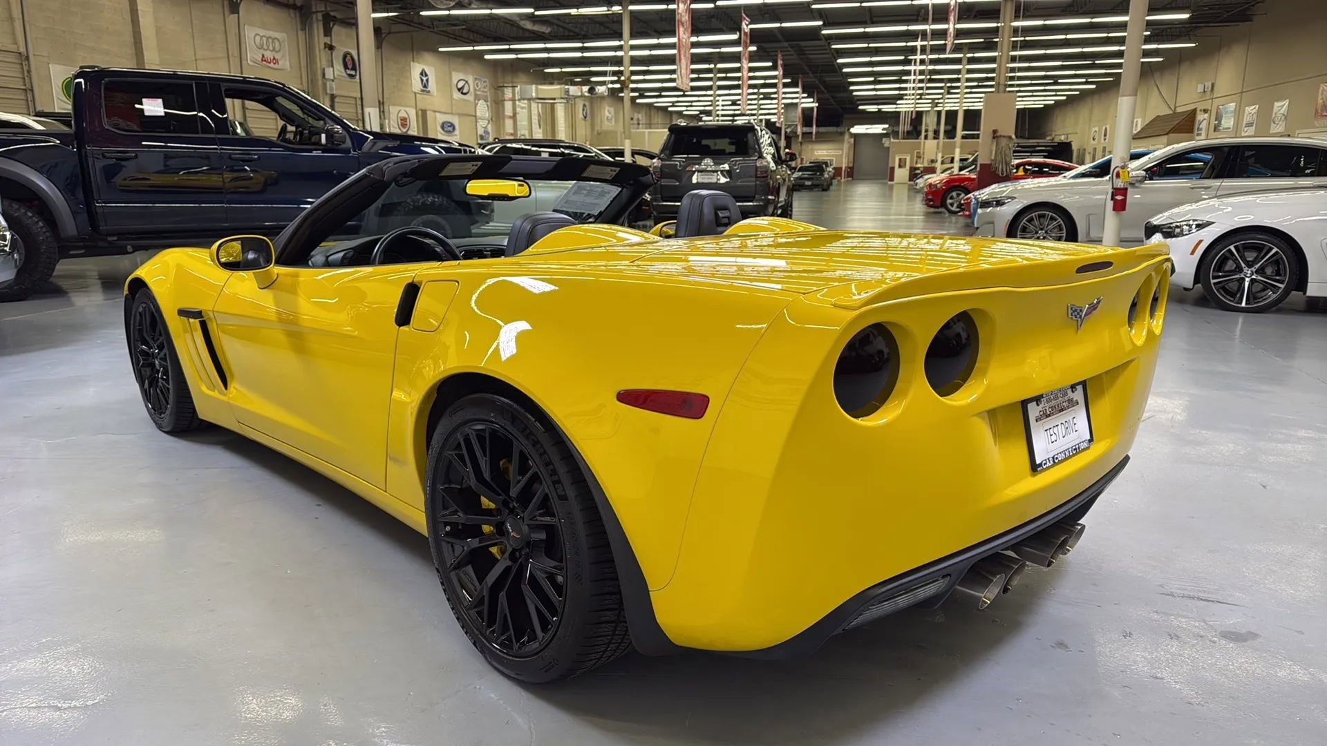 Used 2013 Chevrolet Corvette Grand Sport w/ 3LT Preferred Equipment Group image 7