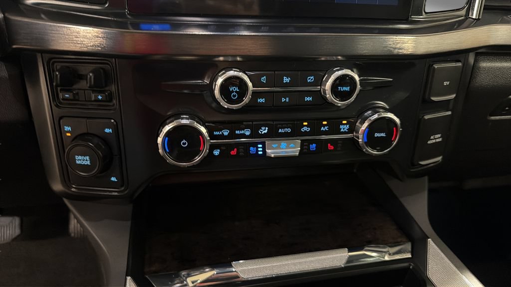 Used 2024 Ford F250 Lariat AWD/4WD image 21
