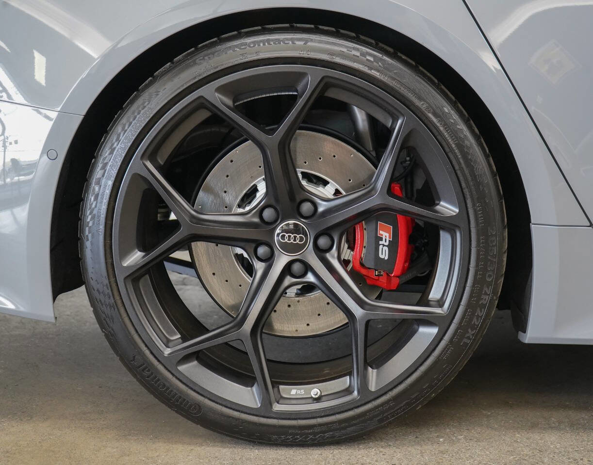 Used 2025 Audi RS 7 Performance AWD/4WD image 18